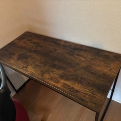 【受け渡し者決定済
】ニトリ　ステイン調　デスク　1200＊550の画像
