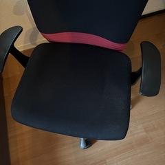 Okamura オフィス　チェアの画像
