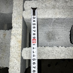 【新品】重量ブロック（目地レスブロック）15個お譲りします【引き取り限定】の画像