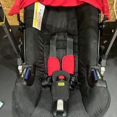 doona 車用チャイルドシート、ベース付の画像