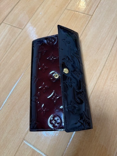 美品！　ルイヴィトン　ヴェルニ　2つ折り　長財布　ボルドー系　ブラウン