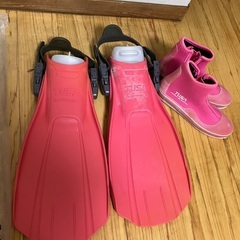 【無料】ダイビング用フィンとマリンシューズ23cm22.5cmの画像