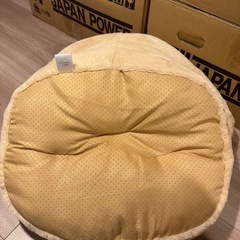 断捨離　新品もふもふお座りクッション　くまの画像