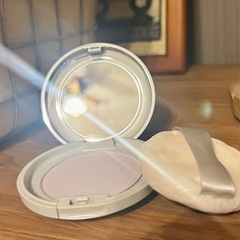 化粧品3点の画像