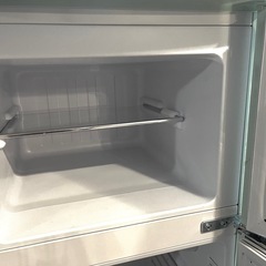 ✴︎超美品！キレイです✴︎ほぼ使ってません　2023年製　 アイリスオーヤマ　ミントグリーン　レトロ　可愛い冷蔵庫　説明書付　定価40480円　 の画像