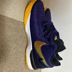 スニーカーの画像