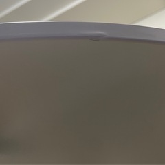 完成品 直径 70㎝ 丸型折りたたみテーブル 折り畳み式 丸型　白色折りたたみ椅子付き　の画像