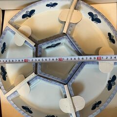 有田焼き 回転台付オードブルセットの画像