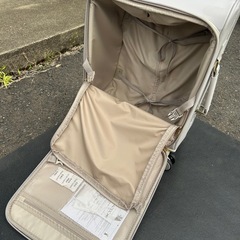 スーツケース キャリーケース　Mサイズ　グレージュの画像