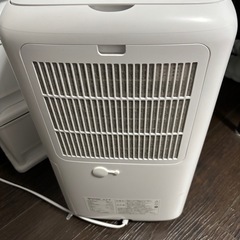 【超美品】SHARP衣類乾燥 除湿機 CV-P71-Wの画像
