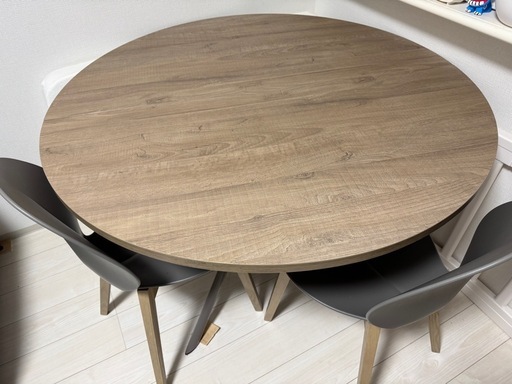 カリガリス コヌビア ジョーべ 伸長式円形ダイニングテーブル