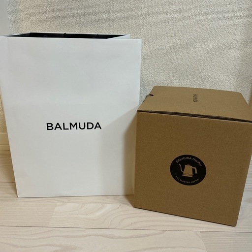 新品　バルミューダ　ケトル