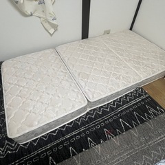 シングルベッド
の画像