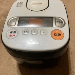 アイリスオーヤマ炊飯器の画像