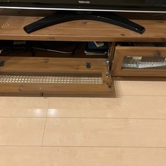 テレビボードの画像