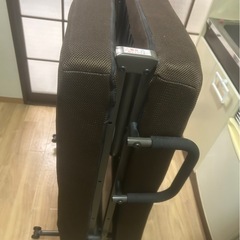 折りたたみベッド
の画像