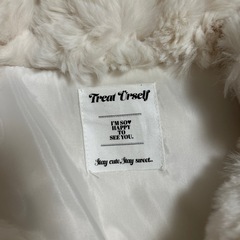 ⭐️美品⭐️treatürself バニーファーコートの画像