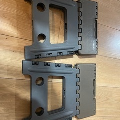 折りたたみ椅子2つセットの画像