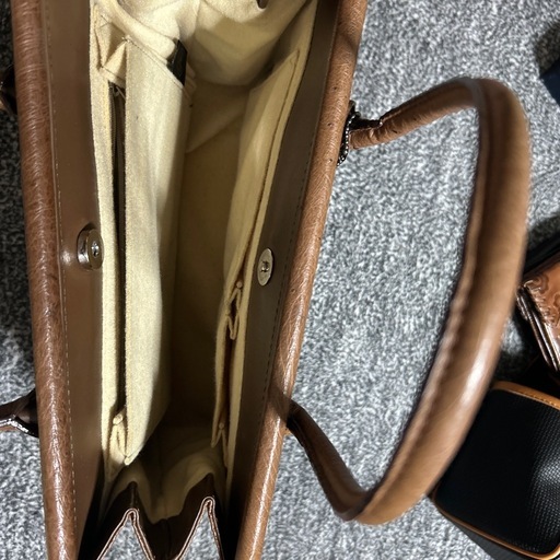 JRA認定◎ 最高級美形 OSTOMO ハンドバッグ オーストリッチ革 日本製