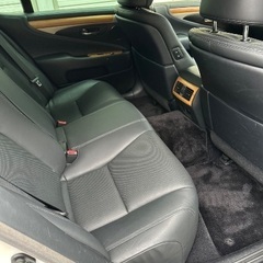 レクサス LS600h サンルーフ付の画像