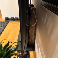 美品 2024製TCL75インチ　テレビ　テレビ台セットの画像