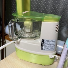 キッチン家電ジューサーの画像