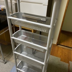 収納家具ラックの画像