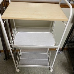 収納家具　ラックの画像