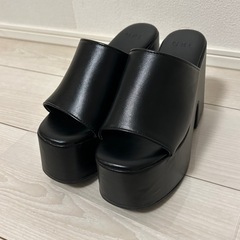 ⭐️美品⭐️GRL グレイル 厚底 ミュール サンダル 黒 23.5cm プラットフォーム　の画像