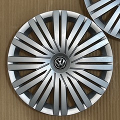 a_VW Volkswagen POLO 6R フォルクスワーゲン ポロ 純正 15インチ ホイールキャップ ホイールカバー2枚のみ 6C0.601.147.C / 6C0.601.147.Aの画像