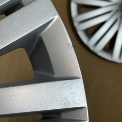 a_VW Volkswagen POLO 6R フォルクスワーゲン ポロ 純正 15インチ ホイールキャップ ホイールカバー2枚のみ 6C0.601.147.C / 6C0.601.147.Aの画像