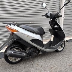 4286.定番人気　アドレスv50 バッテリー、シート、ミラー新品　千葉県柏市　即日配送、自走引き取りも可能の画像