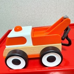 IKEA 木製 おもちゃ 駐車場 クレーン車 レッカー車の画像