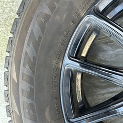 ランクルプラドスタッドレス　265 65 R17の画像
