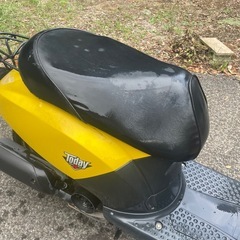 ホンダ　トゥデイ　イエローの画像