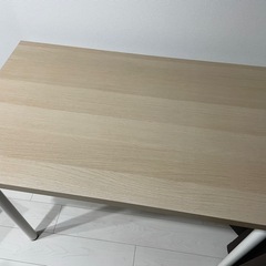 IKEA 机　デスクの画像