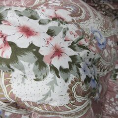羽毛布団（ピンク）　ダウン　お揃いでブルーも出品中　ボリューム普通〜やや厚め　の画像