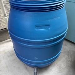 ポリタンク　容器　ガーデニング　為め水　雨みず水の画像
