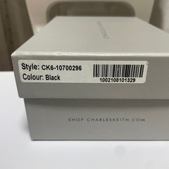 チャールズアンドキース ポーチウォレット 黒の画像