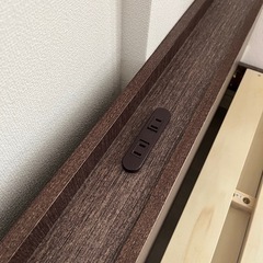 ベッド　セミダブル　コンセント口ありの画像