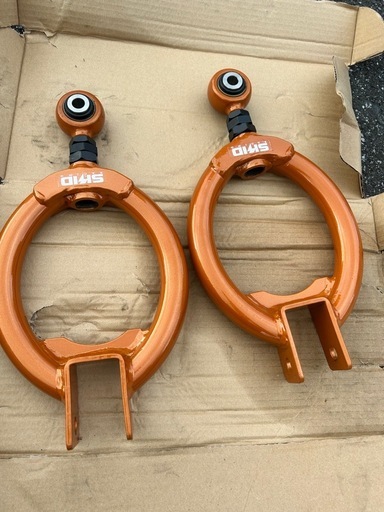 【新品未使用】スキッドレーシング リアアッパーアームS13 RPS13 シルビア C33ローレル R32HCR32スカイライン SKID 左右セット調整ピロ式