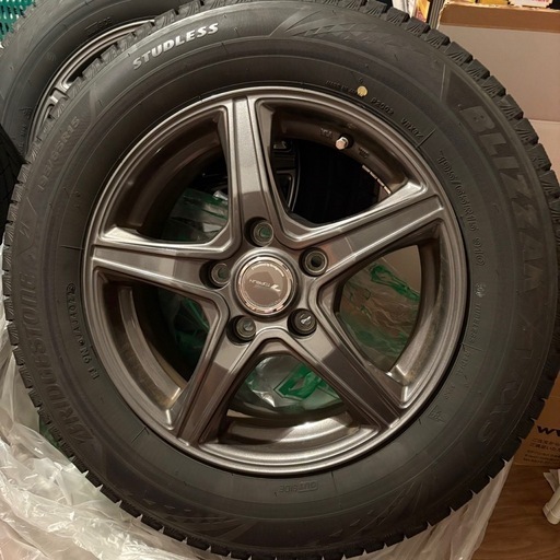 BRIDGESTONE ブリザック　VRX3 スタッドレスタイヤ4本セット