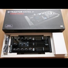 NATIVE INSTRUMENTS TRAKTOR KONTROL Z1　の画像