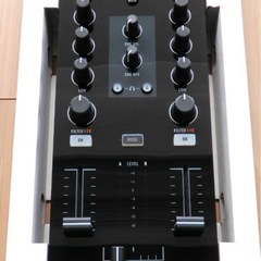 NATIVE INSTRUMENTS TRAKTOR KONTROL Z1　の画像
