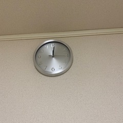 シルバー時計の画像