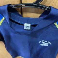 ラッシュガード　120の画像