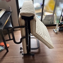 折りたたみベッドの画像
