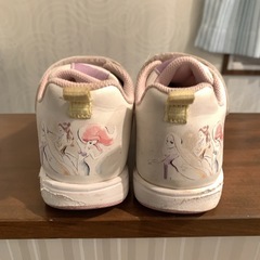 18cm♡プリンセス柄のスニーカー
の画像