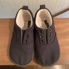 18cm☆黒色のスリッポンの画像