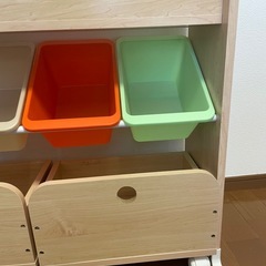 本棚おもちゃ収納の画像